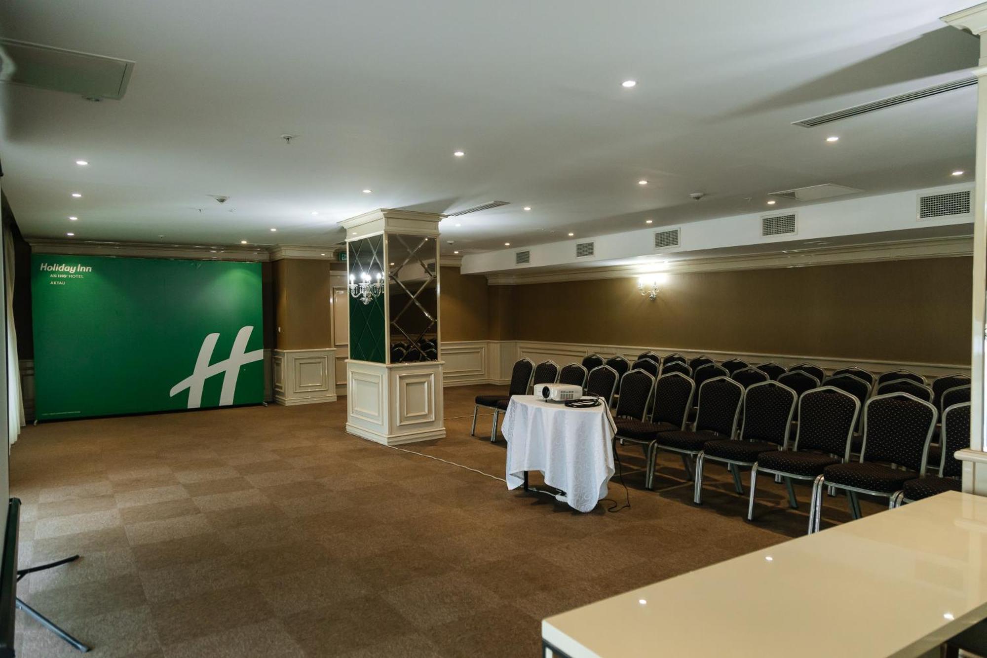 Holiday Inn Aktau By Ihg Exteriör bild